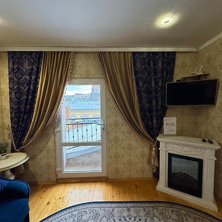 Little Paris Apartment Chernivtsi Exterior photo